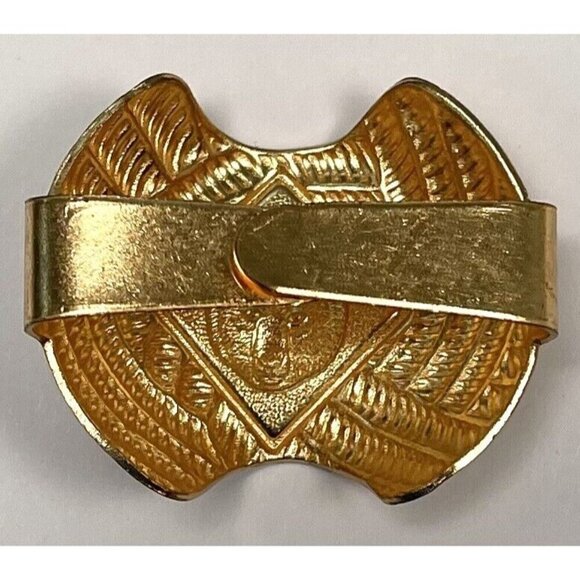 VTG 9pc Lot Boy CUB SCOUTS America Emblem Holder/Button Hangers Pins Neck Clasp - Picture 9 of 15